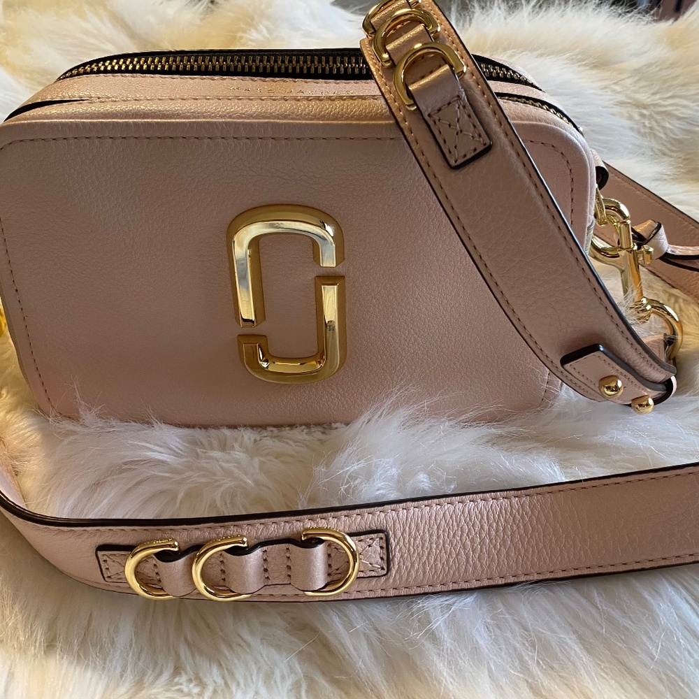 Fabulous preloved Marc Jacobs Soft Shot 21 camera bag